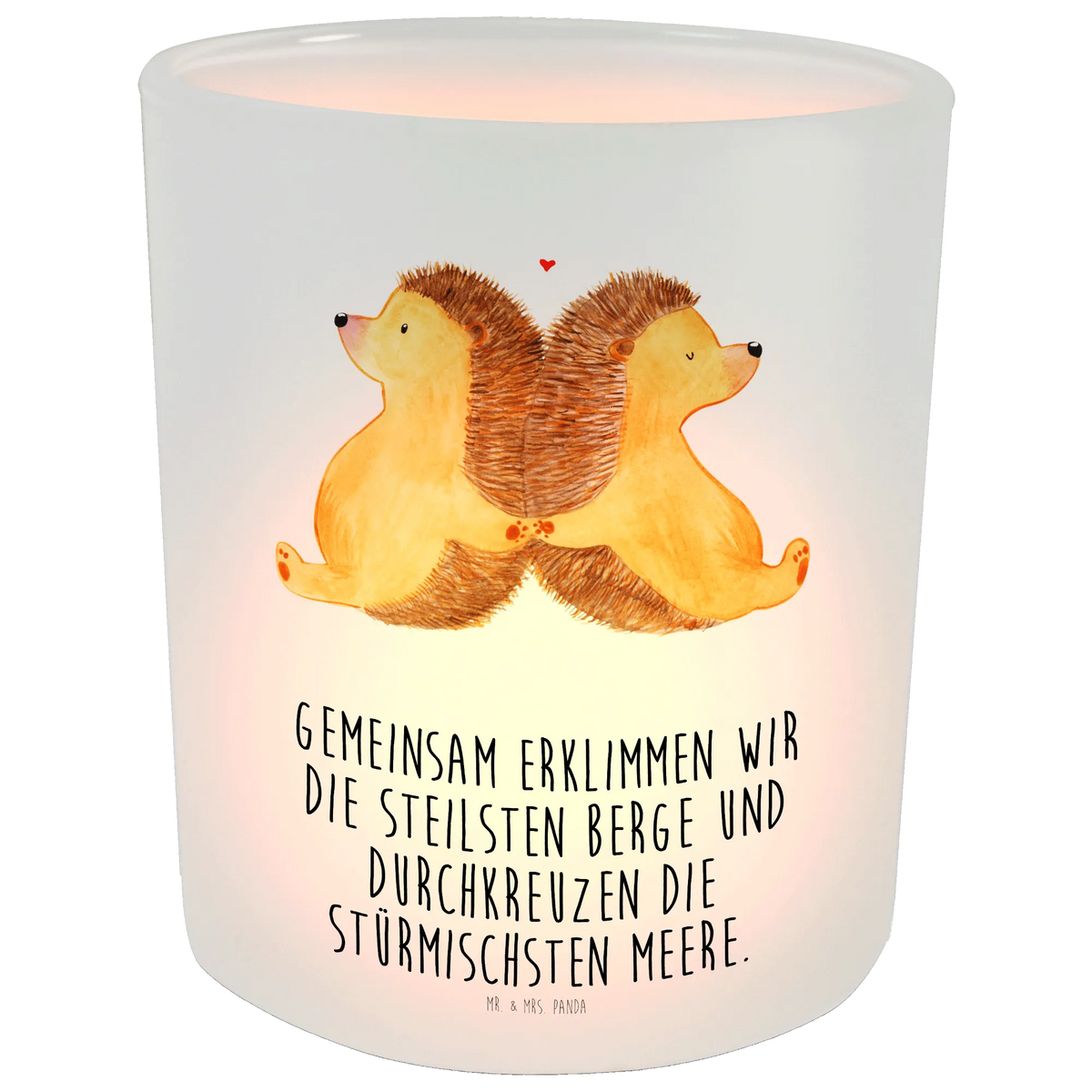 Windlicht Igel händchenhaltend glas kerzenhalter, kerzenhalter klein, glaswindlicht, Teelichthalter Glas, Kerzenhalter, Kerzenglas, Windlicht Deko, Kerzen Windlicht, teelicht windlicht, Deko Teelichthalter, Outdoor Kerzenhalter, Glas Teelichthalter, tischlicht, Tisch Windlicht, lichthalter, stimmungslicht, Teelichthalter, Milchglas Teelichthalter, Garten Windlicht, ambientelicht, Glaslaterne, Windlicht Kerzenhalter, Windlicht Draußen, Teelicht Glas, Kerzenhalter Glas, tisch kerzenhalter, Deko Windlicht, teelichtleuchter, milchglas windlicht, Balkon Windlicht, laterne teelicht, dekolicht, laterne glas, teelichthalter klein, kerzenbehälter, Terrasse Windlicht, deko kerzenhalter, Lichtglas, Windlicht Milchglas, Windlicht aus Glas, Glas Windlicht, Windlicht Satiniert, Outdoor Windlicht, Windlicht Klein, Windlicht Glas, Verlobung, Freund, Heiraten, Partner, Heiratsantrag, Liebesgeschenk, Hocheitstag, Ehemann, Freundin, Ehefrau, Jahrestag, Liebe, Hochzeit, Liebesbeweis, Igel, Geschenk für Zwei, Lieblingsmensch, Igelliebe, Love, Hand in Hand, Liebesbotschaft, Gemeinsamkeit, Große Liebe
