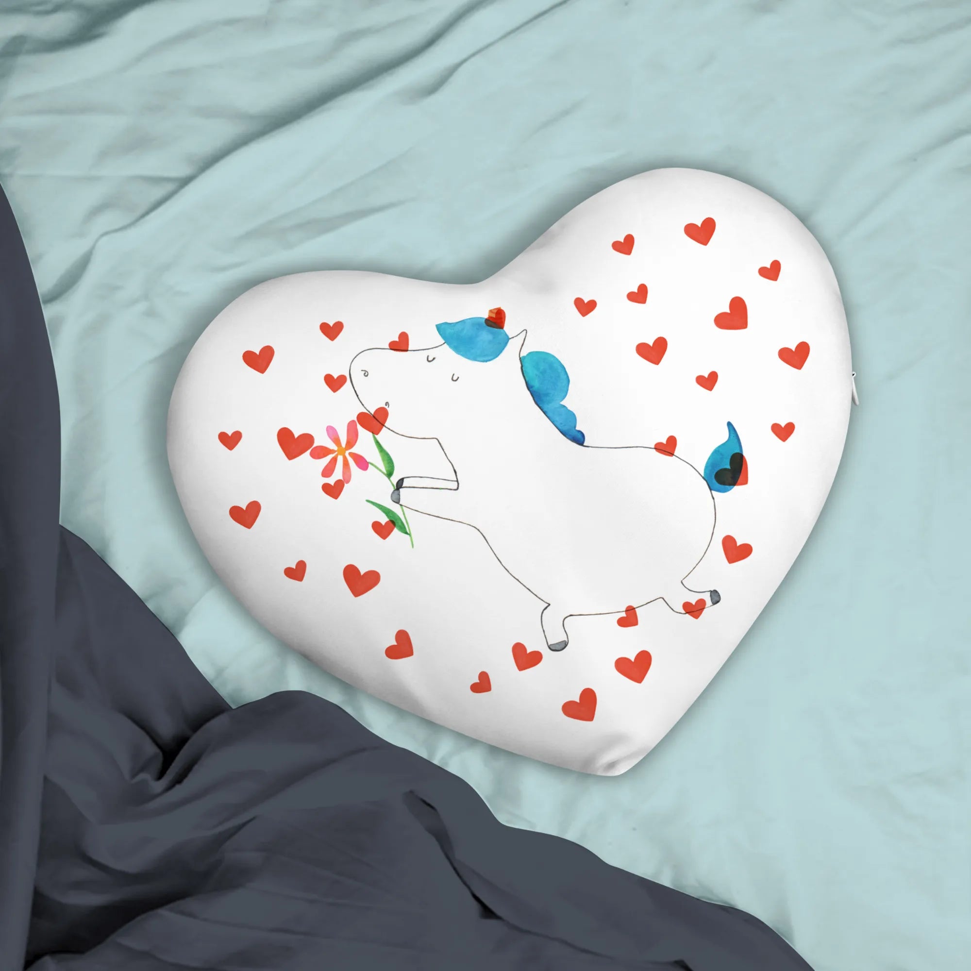Heart cushion unicorn flower Herz Kissen Plüsch, Plüsch Herzkissen, Ich liebe dich Kissen, Kuscheliges Herzkissen, Weiches Herzkissen, Herzkissen, Herz Kissen, Kuschelkissen Herz, Dekokissen, Herzchen Kissen, Partnerkissen, Sofa Herzkissen, Dekokissen Herz, Romantisches Herzkissen, Herzkissen Geburtstag, Liebe Kissen, Kissen Herz, Valentinstags Kissen, Geschenkkissen, Herzkissen Mit Aufdruck, Herzkissen Hochzeit, Schmusekissen Herzform, Deko Herzkissen, Jahrestag Kissen, Flauschiges Herz Kissen, Herz Kuschelkissen, dekoartikel, Herzkissen Mit Spruch, Hochzeitskissen, Liebesbeweis Kissen, Kuschelkissen, Herzförmiges Kuschelkissen, Herzkissen Valentinstag, Schmusekissen, Kissen in Herzform, Geburtstagskissen, Sofakissen, Liebeskissen, Romantisches Kissen, Herzförmiges Kissen, Herzkissen Mit Motiv, Valentinskissen, Herzförmiges Dekokissen, Dekokissen Herzform, Geschenk Herzkissen, Unicorn, Einhorn, Einhörner, Einhorn Deko, Freundin, Partner, Ehe, Verlobung, Liebesbeweis, Heiratsantrag, Pärchen, Ehepaar, Antrag, Freund, Liebe, Heiraten