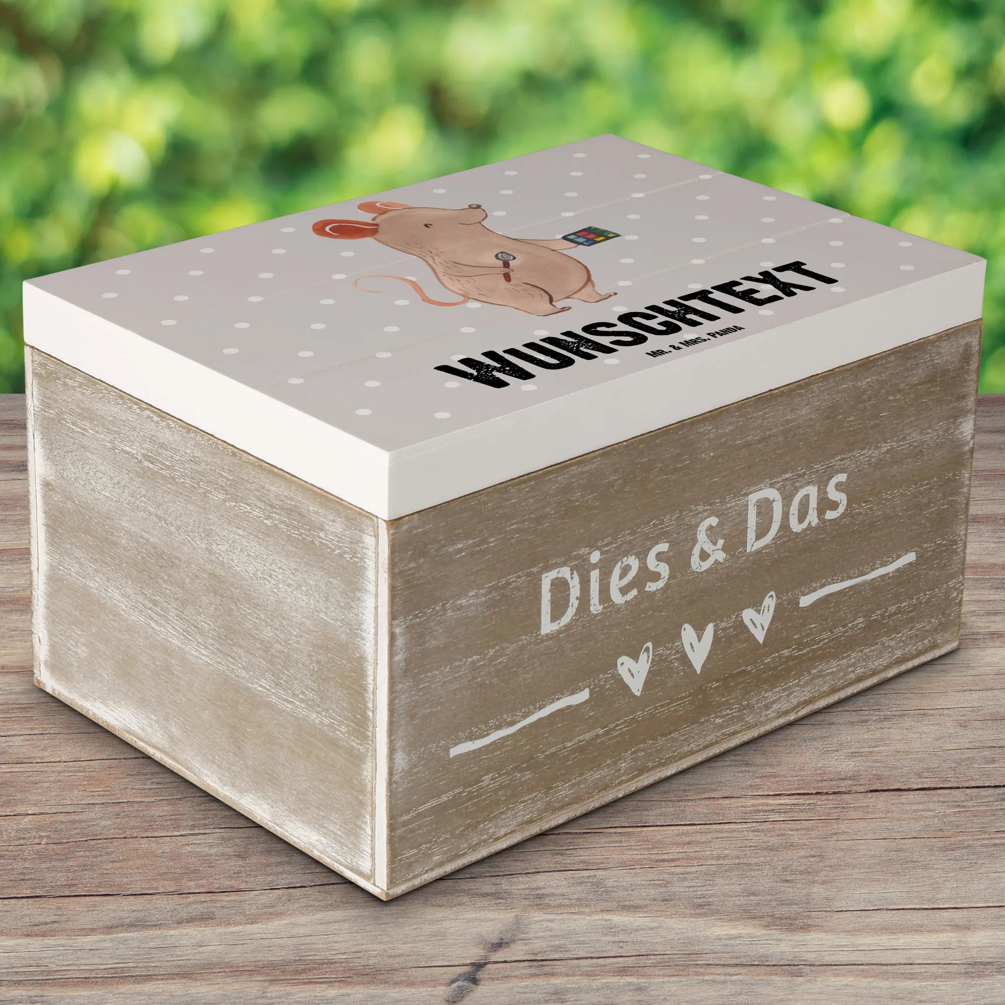 Personalisierte Holzkiste Maskenbildner Herz Schatzkiste mit Namen, Hochzeitsbox personalisiert, Aufbewahrungsbox Personalisiert, Erinnerungsbox Baby personalisiert, Personalisierte Geschenkbox, Erinnerungskiste Hochzeit personalisiert, personalisierte fotobox, Personalisierte Erinnerungskiste, Kiste mit Namen, Schatulle Personalisiert, Schatztruhe personalisiert, personalisierte holzbox, Hochzeitskiste personalisiert, Holzkiste bedruckt personalisiert, Erinnerungskiste Baby personalisiert, Schatulle mit Namen, Erinnerungsbox Kindheit personalisiert, Geschenkbox Personalisiert, Personalisierte Aufbewahrungsbox, Personalisierte Schatztruhe, personalisierte holzkiste, Personalisierte Erinnerungsbox, Holzkiste zur Hochzeit personalisiert, Personalisierte Holztruhe, Holzkiste Personalisiert, Kiste Personalisiert, Holzkiste mit Wunschtext personalisiert, Erinnerungskiste Personalisiert, Schatzkiste Personalisiert, Geschenkbox personalisierbar, Holzkiste Baby personalisiert, Dekokiste mit Namen, Truhe Personalisiert, Aufbewahrungsbox mit Namen, Erinnerungsbox Hochzeit personalisiert, Fotobox personalisiert, Erinnerungsbox Personalisiert, Schatztruhe mit Namen, Holzbox mit Namen, Holzkiste mit Namen, Dekokiste Personalisiert, Personalisierte Kiste zur Geburt, personalisierte kiste, Personalisierte Holzkiste Baby, Geschenkbox mit Namen, holzbox personalisiert, Holzkiste für Kinder personalisiert, Erinnerungsbox mit Namen, Truhe mit Namen, Erinnerungskiste Holz personalisiert, Holztruhe personalisiert, Aufbewahrungsbox Holz personalisiert, Personalisierte Schatzkiste, Geschenk, Schenken, Jubiläum, Danke, Dankeschön, Beruf, Ausbildung, Abschied, Rente, Kollege, Kollegin, Arbeitskollege, Mitarbeiter, Firma, Kosmetiker, Beauty Salon, Make Up Artist, Eröffnung, Kosmetikstudio, Visagist, Maskenbildner