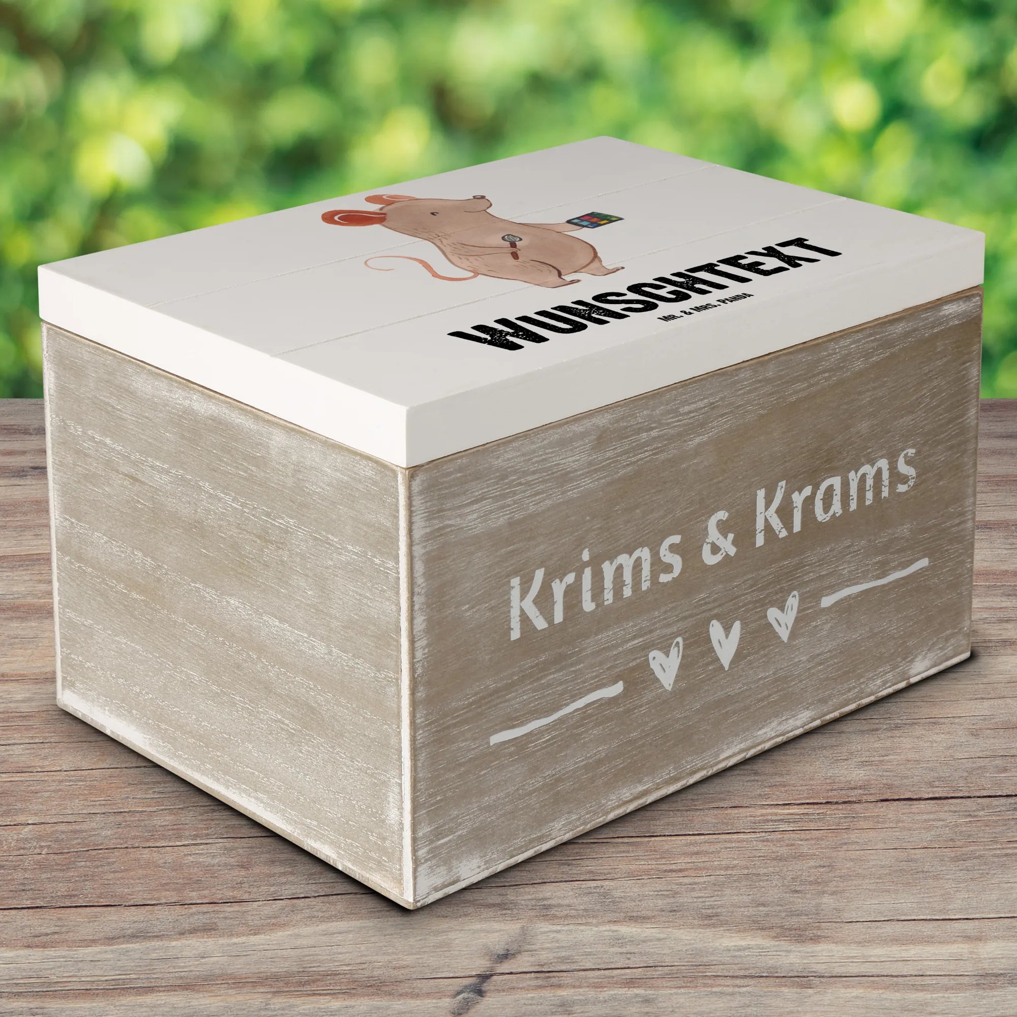 Personalisierte Holzkiste Maskenbildner Herz Schatzkiste mit Namen, Hochzeitsbox personalisiert, Aufbewahrungsbox Personalisiert, Erinnerungsbox Baby personalisiert, Personalisierte Geschenkbox, Erinnerungskiste Hochzeit personalisiert, personalisierte fotobox, Personalisierte Erinnerungskiste, Kiste mit Namen, Schatulle Personalisiert, Schatztruhe personalisiert, personalisierte holzbox, Hochzeitskiste personalisiert, Holzkiste bedruckt personalisiert, Erinnerungskiste Baby personalisiert, Schatulle mit Namen, Erinnerungsbox Kindheit personalisiert, Geschenkbox Personalisiert, Personalisierte Aufbewahrungsbox, Personalisierte Schatztruhe, personalisierte holzkiste, Personalisierte Erinnerungsbox, Holzkiste zur Hochzeit personalisiert, Personalisierte Holztruhe, Holzkiste Personalisiert, Kiste Personalisiert, Holzkiste mit Wunschtext personalisiert, Erinnerungskiste Personalisiert, Schatzkiste Personalisiert, Geschenkbox personalisierbar, Holzkiste Baby personalisiert, Dekokiste mit Namen, Truhe Personalisiert, Aufbewahrungsbox mit Namen, Erinnerungsbox Hochzeit personalisiert, Fotobox personalisiert, Erinnerungsbox Personalisiert, Schatztruhe mit Namen, Holzbox mit Namen, Holzkiste mit Namen, Dekokiste Personalisiert, Personalisierte Kiste zur Geburt, personalisierte kiste, Personalisierte Holzkiste Baby, Geschenkbox mit Namen, holzbox personalisiert, Holzkiste für Kinder personalisiert, Erinnerungsbox mit Namen, Truhe mit Namen, Erinnerungskiste Holz personalisiert, Holztruhe personalisiert, Aufbewahrungsbox Holz personalisiert, Personalisierte Schatzkiste, Geschenk, Schenken, Jubiläum, Danke, Dankeschön, Beruf, Ausbildung, Abschied, Rente, Kollege, Kollegin, Arbeitskollege, Mitarbeiter, Firma, Kosmetiker, Beauty Salon, Make Up Artist, Eröffnung, Kosmetikstudio, Visagist, Maskenbildner
