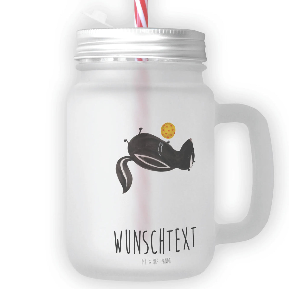 Personalisiertes Trinkglas Mason Jar Stinktier Ball Einmachglas personalisiert, Trinkglas Selbst Gestalten, Henkelglas personalisiert, Personalisiertes Henkelglas, Personalisiertes Cocktailglas, Glas personalisiert, Cocktailglas mit Namen, Trinkglas personalisiert, Trinkbecher mit Namen, Glas mit Deckel personalisiert, Personalisiertes Mason Jar, Personalisierter Trinkbecher, Personalisiertes Glas mit Deckel, Becher personalisiert, Personalisiertes Wasserglas, Cocktailglas personalisiert, Einmachglas Mit Gravur, Personalisiertes Trinkglas, Trinkglas mit Namen, Saftglas Mit Gravur, Glas mit Namen, Stinktier, Skunk, Wildtier, Raubtier, Stinker, Verspielt, Weisheit, Stinki