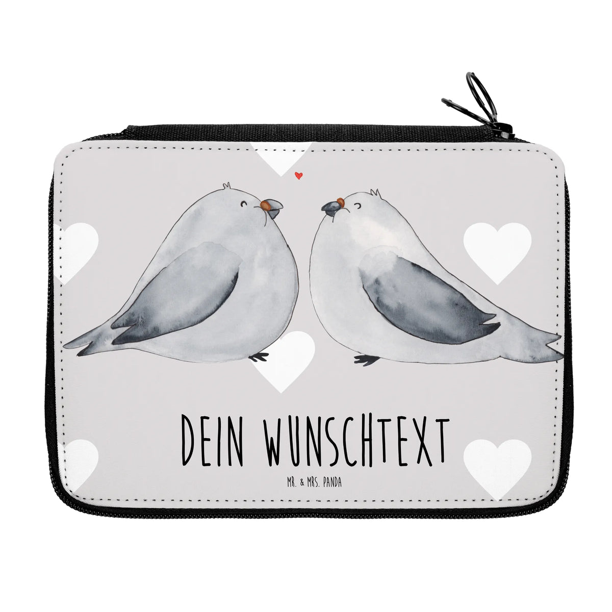 Personalisierte Federmappe Turteltauben Liebe Personalisierte Stiftetasche, Federmappe mit Namen, Personalisierte Stiftebox, Personalisierte Stifterolle, Schulmäppchen personalisiert, Stiftebox mit Namen, Etui mit Namen, Federmäppchen mit Wunschname, Federtasche mit Namen, Mäppchen mit Text, Etui personalisiert, Personalisierte Federtasche, Faulenzer personalisiert, Stifterolle mit Namen, Personalisiertes Schulmäppchen, Mäppchen personalisiert, Mäppchen mit Namen, Federmäppchen mit Namen, Personalisierte Federmappe, Mäppchen mit Wunschname, Stifteetui personalisiert, Federmappe mit Wunschname, Schlampermäppchen personalisiert, Personalisiertes Schlampermäppchen, Federmappe personalisiert, Schulmäppchen mit Namen, PersonalisierteS Stifte Etui, Stiftemappe mit Namen, Schlampermäppchen mit Namen, Personalisiertes Mäppchen, Federtasche personalisiert, Faulenzer mit Namen, PersonalisierteS Federmäppchen, Federmäppchen personalisiert, Freundin, Freund, Liebe, Liebesgeschenk, Jahrestag, Verlobung, Partner, Ehemann, Ehefrau, Heiraten, Heiratsantrag, Hocheitstag, Verlobt, Hochzeitstag, Liebesbeweis, Tauben, Turteltäubchen, Geschenk Hochzeit, Verliebt, Geschenk Freund, Geschenk Freundin, Turteltauben, Verheiratet