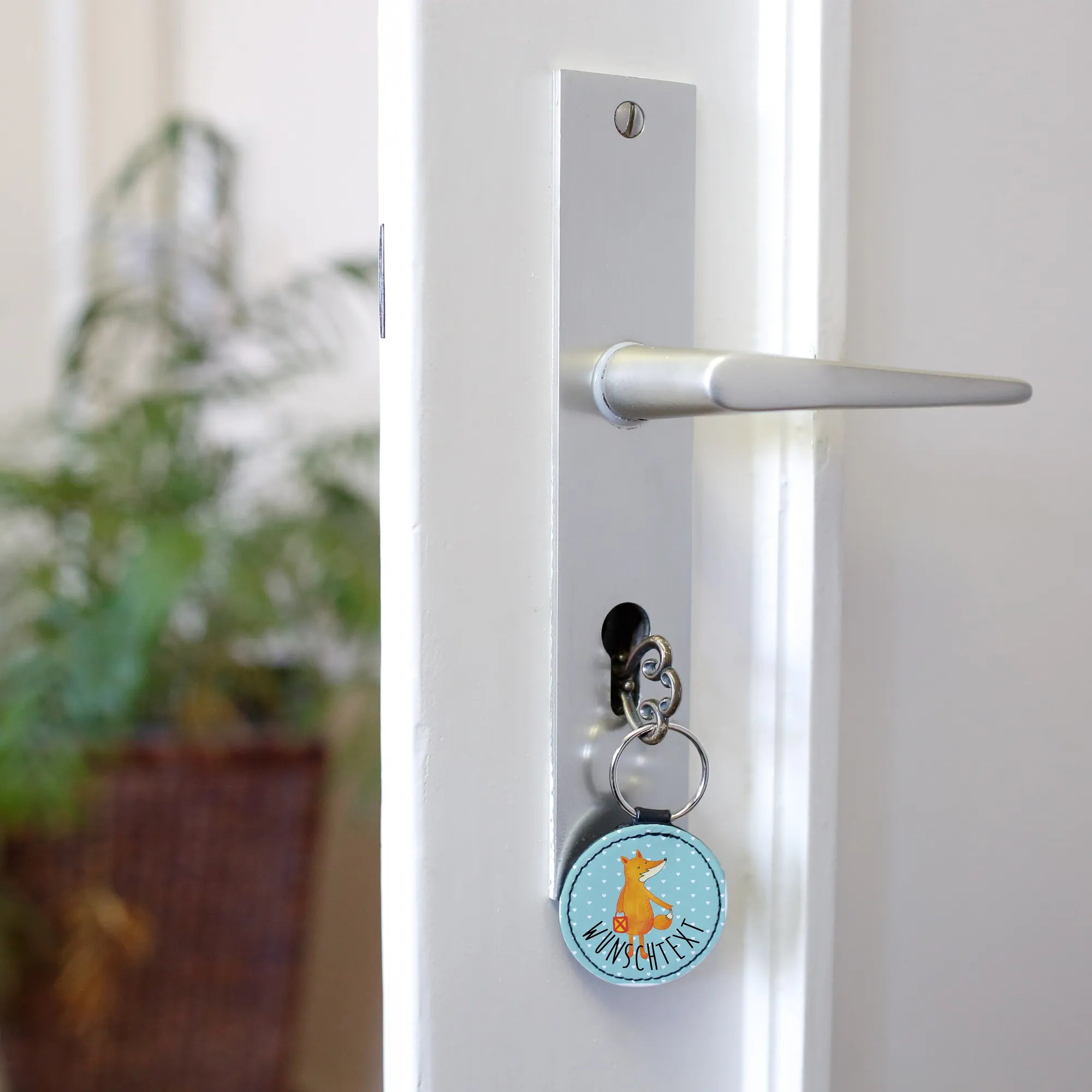 Personalisierter Schlüsselanhänger Fuchs Laterne persönliches Geschenk, Schlüsselanhänger Name, Glücksbringer mit Namen, Personalisierter Taschenanhänger, Schlüsselanhänger Mit Wunschtext, Schlüsselanhänger Mit Widmung, Personalisierter Glücksbringer, Personalisierter Schutzengel, Taschenanhänger mit Namen, Schlüsselanhänger Mit Koordinaten, Schlüsselanhänger Mit Namen, Glücksbringer personalisiert, Geschenk mit Namen, Kleines Geschenk personalisiert, Taschenanhänger personalisiert, Schlüsselanhänger Mit Botschaft, Schutzengel personalisiert, Personalisiertes Geschenk, Anhänger personalisiert, Individuelle Geschenke mit Namen, Schlüsselanhänger Individuell, Schlüsselanhänger Selbst Gestalten, Schutzengel Anhänger personalisiert, Geschenkidee personalisiert, Namensanhänger Schlüssel, Individualisierter Schlüsselanhänger, Kleine Geschenke personalisiert, Geschenk personalisierbar, Schlüsselanhänger Mit Text, Personalisierter Anhänger, Schlüsselanhänger zum Selbstgestalten, Schutzengel mit Namen, Schlüsselbund personalisiert, Schlüsselanhänger Mit Initialen, Anhänger mit Namen, Schlüsselanhänger Personalisierbar, Namensschlüsselanhänger, Personalisierbarer Schlüsselanhänger, Kleinigkeiten personalisiert, Personalisierter Schlüsselanhänger, Schlüsselanhänger Bedruckt, Schlüsselanhänger personalisiert, Fuchs, Spruch Trösten, Füchse, Aufmuntern, Laternenumzug, Sankt Martin, Liebeskummer Spruch, Laterne, Cäsar Otto Hugo Flaischlen