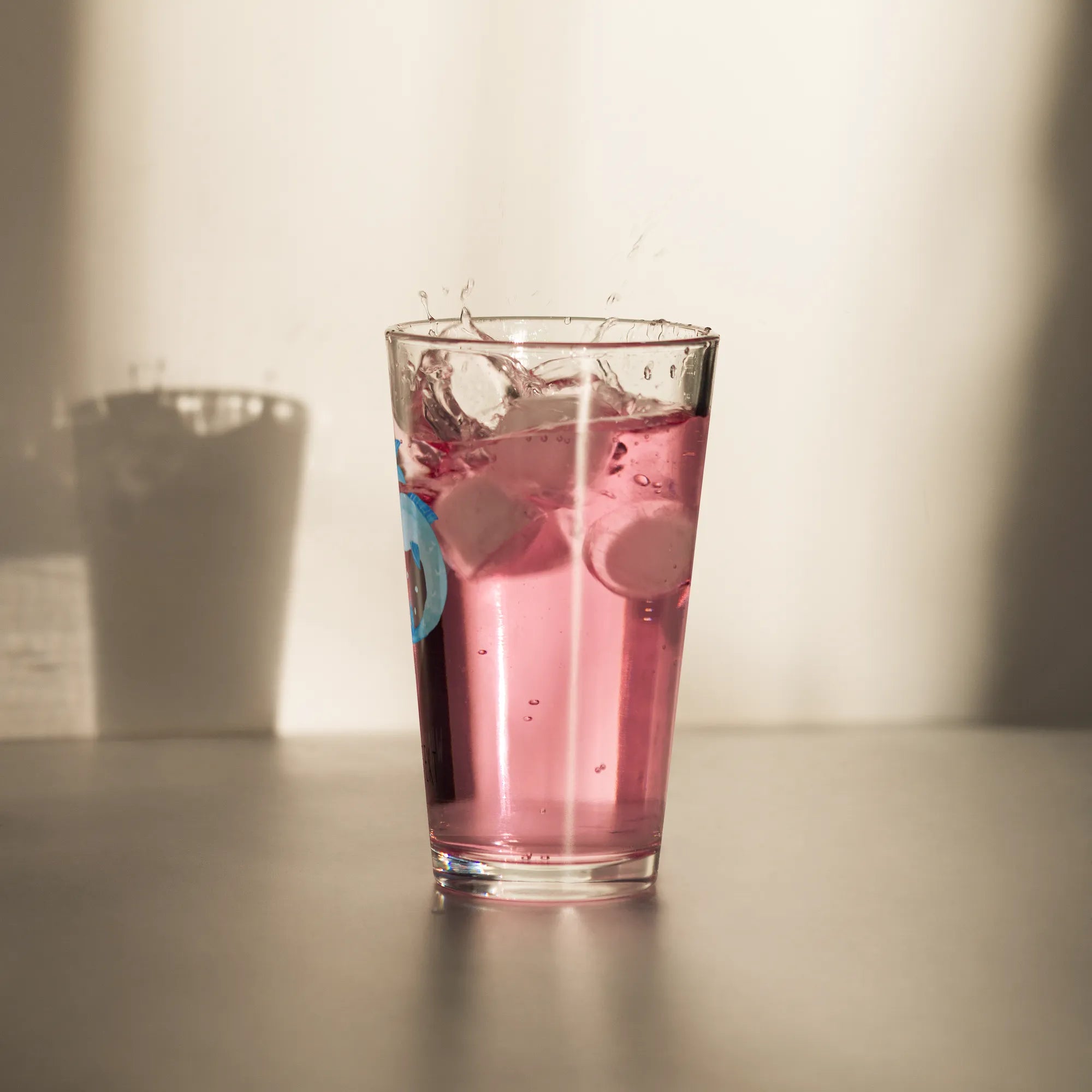 Personalisiertes Trinkglas Sternzeichen Fische Cocktailglas personalisiert, Wasserglas personalisiert, Glas personalisiert, Trinkglas personalisiert, Edles Trinkglas Mit Namen, Gläser personalisiert, Personalisiertes Cocktailglas, Trinkglas mit Namen, Personalisierte Trinkgläser, Gläser mit Namen, Bierglas Mit Namen, Geschenk Glas personalisiert, Glas mit Namen, Premium Trinkglas Mit Namen, Personalisiertes Trinkglas, Personalisierte Gläser, Personalisiertes Wasserglas, Personalisiertes Bierglas, Bierglas Personalisiert, Glas individuell, Sternzeichen, Tierkreiszeichen, Horoskop, Astrologie, Aszendent, Geburtstag Februar, Fisch, Geburtstag März, Fische Sternzeichen, Fische Sternbild, Geschenk März, Geschenk Februar, Fische Geschenk