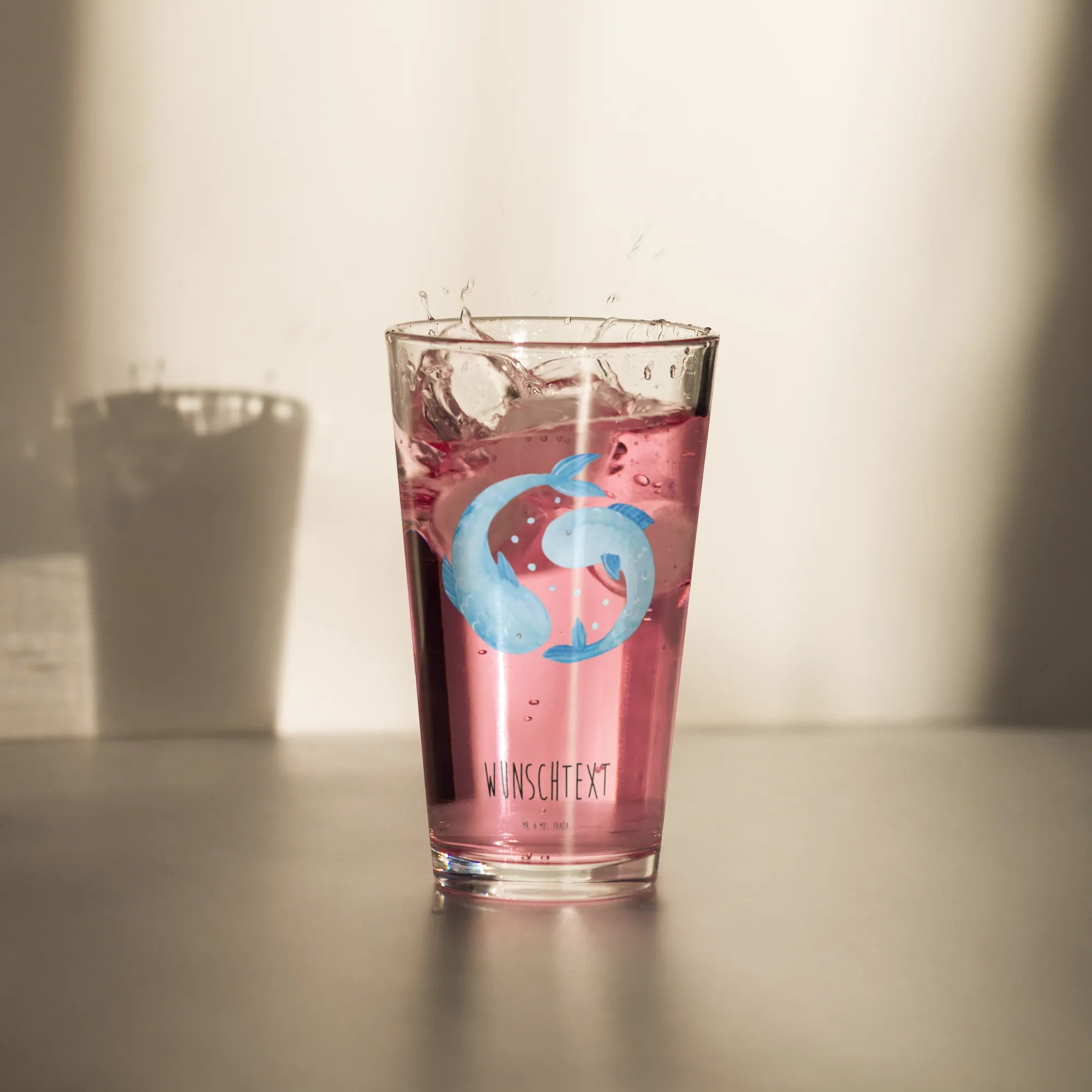 Personalisiertes Trinkglas Sternzeichen Fische Cocktailglas personalisiert, Wasserglas personalisiert, Glas personalisiert, Trinkglas personalisiert, Edles Trinkglas Mit Namen, Gläser personalisiert, Personalisiertes Cocktailglas, Trinkglas mit Namen, Personalisierte Trinkgläser, Gläser mit Namen, Bierglas Mit Namen, Geschenk Glas personalisiert, Glas mit Namen, Premium Trinkglas Mit Namen, Personalisiertes Trinkglas, Personalisierte Gläser, Personalisiertes Wasserglas, Personalisiertes Bierglas, Bierglas Personalisiert, Glas individuell, Sternzeichen, Tierkreiszeichen, Horoskop, Astrologie, Aszendent, Geburtstag Februar, Fisch, Geburtstag März, Fische Sternzeichen, Fische Sternbild, Geschenk März, Geschenk Februar, Fische Geschenk