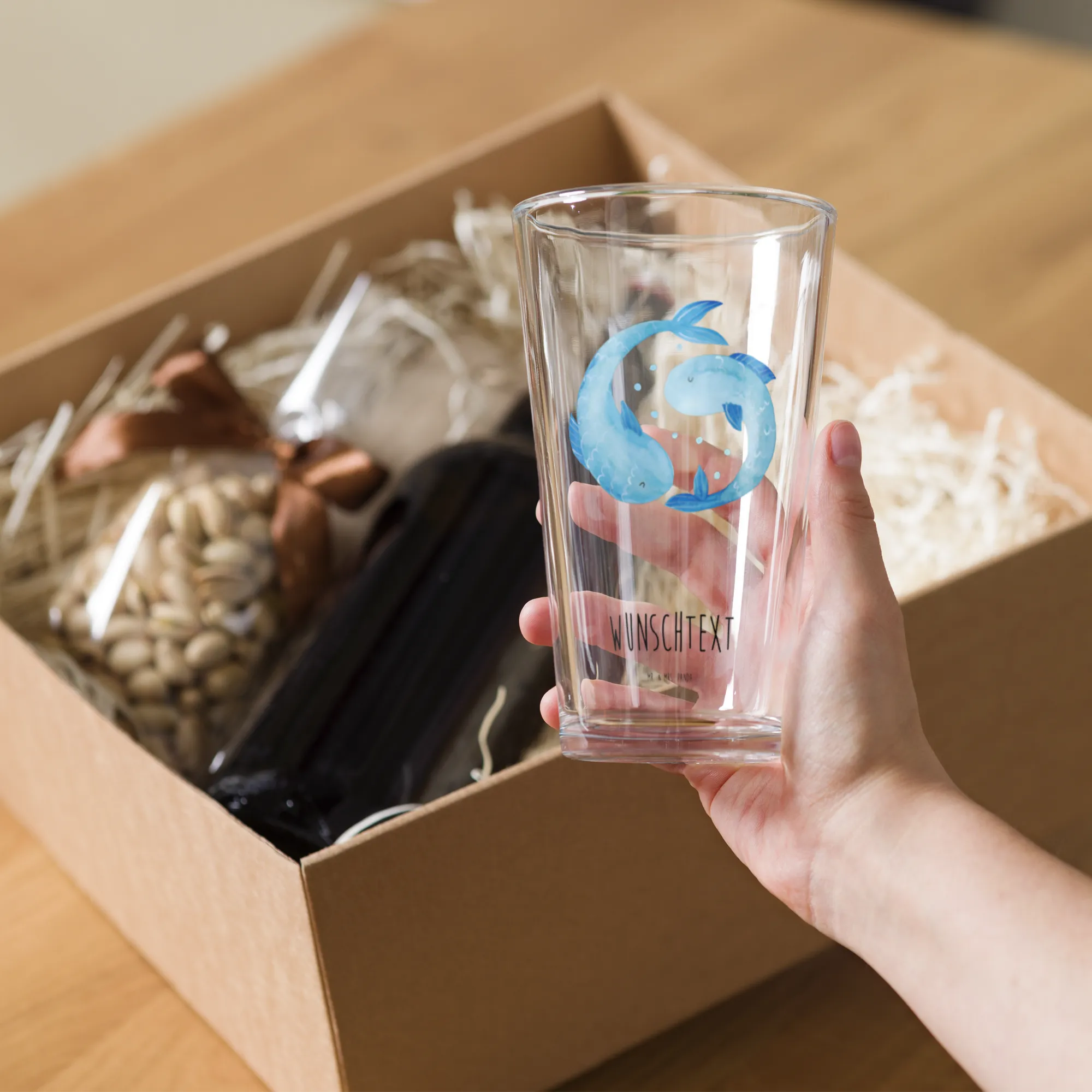 Personalisiertes Trinkglas Sternzeichen Fische Cocktailglas personalisiert, Wasserglas personalisiert, Glas personalisiert, Trinkglas personalisiert, Edles Trinkglas Mit Namen, Gläser personalisiert, Personalisiertes Cocktailglas, Trinkglas mit Namen, Personalisierte Trinkgläser, Gläser mit Namen, Bierglas Mit Namen, Geschenk Glas personalisiert, Glas mit Namen, Premium Trinkglas Mit Namen, Personalisiertes Trinkglas, Personalisierte Gläser, Personalisiertes Wasserglas, Personalisiertes Bierglas, Bierglas Personalisiert, Glas individuell, Sternzeichen, Tierkreiszeichen, Horoskop, Astrologie, Aszendent, Geburtstag Februar, Fisch, Geburtstag März, Fische Sternzeichen, Fische Sternbild, Geschenk März, Geschenk Februar, Fische Geschenk