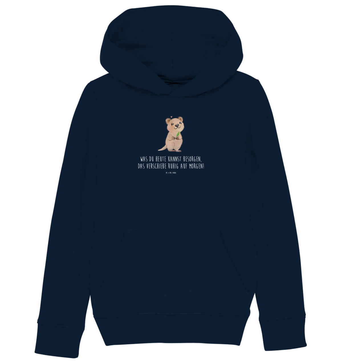 Organic Kinder Hoodie Quokka Happy Hoodie, Kapuzenpullover, Sweatshirt, Kapuzensweatshirt, Baumwollpullover, Sweat-Hoodie, Kinder-Sweatshirt, Kinder Hooded Sweatshirt, Kinderpullover, Sweater, Kapuzen-Sweater, Bio Hoodie Kinder, Kinder Baumwoll Hoodie, Kinder-Sweater, Sweatshirt Mit Kapuze Kinder, Kinder Hoodie, Kinder-Hoodie, Kid’s Hoodie, Kinder Pullover Mit Kapuze, Kapuzenpullover Kinder, Baumwoll-Hoodie, Kinderbekleidung, Sweatpulli, Kapuzenpulli, Hoody, Kapuzenpulli Kinder, Kinderpulli, Pullover, Baumwoll-Sweatshirt, Baumwollpulli, Kinder Sweatshirt, Kapuzenshirt, Kapuzen-Sweatshirt, Kinder Kapuzenpullover, Sweatpullover, Pulli, Kinder Hoodie Bio-Baumwolle, Tiere, Tiermotive, Lustige Sprüche, Gute Laune, Niedliches Tier, Quokka, Lustiger Spruch, Dinge Erledigen, Aufschieberitis, Verschieben