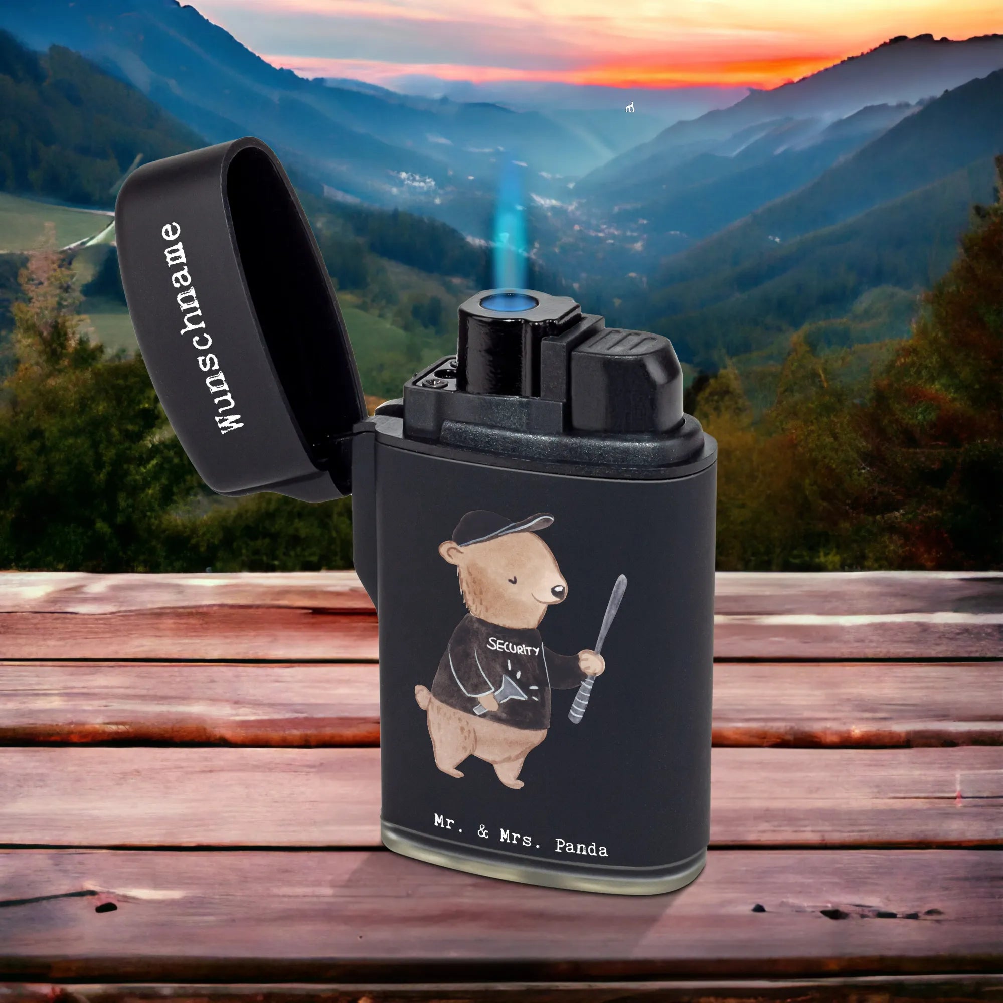 Personalisiertes Feuerzeug Security Mitarbeiter Herz Feuerzeug Personalisiert, Personalisierbares Feuerzeug, Individuelles Feuerzeug, Gasfeuerzeug personalisiert, Personalisiertes Feuerzeug, Feuerzeug mit Name, Geschenk, Schenken, Jubiläum, Danke, Dankeschön, Beruf, Ausbildung, Abschied, Rente, Kollege, Kollegin, Arbeitskollege, Mitarbeiter, Firma