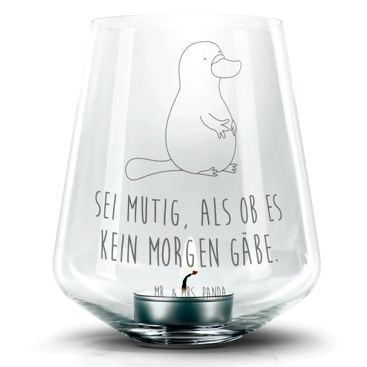 Engraved Wind Light platypus courage Laterne, Kerzenhalter, Windlicht Glas, Glas Windlicht, Teelichthalter, windlichtglas, Windlicht graviert, Laterne mit Gravur, Graviertes Windlicht, Gravur Teelicht, Teelicht Glas, Stumpenkerzenhalter, Deko Windlicht, windlicht mit gravur, Kerzenhalter Glas, Gravur Windlicht, gravur glas, Glas Teelichthalter, Gravur Laterne, dekolicht, glas kerzenhalter, Kerzenglas, Meer, Urlaub, Meerestiere, Mut, Weltreise, Raodtrip, Schnabeltier, Neuanfang, Neustart, mutig, Motivation, Training, Lebensweisheit, Büro, Arbeit, Schnabeltiere