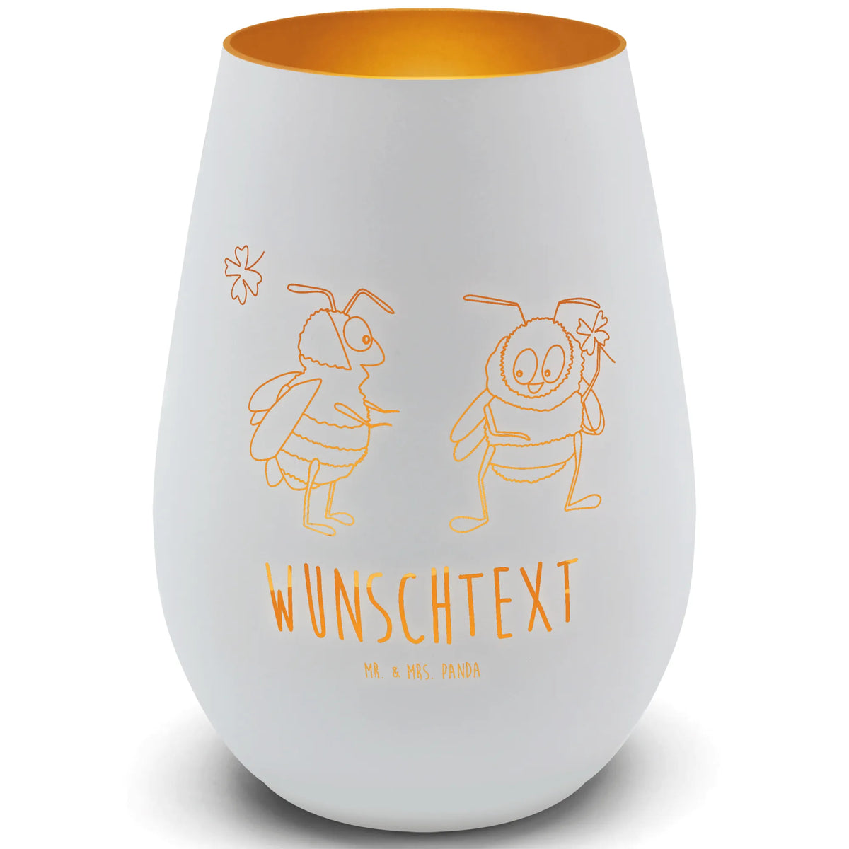 Gold Windlicht Personalisiert Hummeln Kleeblatt Windlicht Glas personalisiert, Kerzenglas personalisiert, Windlicht mit Namen, Personalisiertes Windlicht aus Glas, Teelicht mit Gravur, Teelichthalter personalisiert, Graviertes Teelicht, Laterne personalisiert, Personalisierte Laterne, teelichthalter mit gravur, Kerzenglas mit Gravur, Teelicht personalisiert, Goldener Teelichthalter Mit Wunschtext, Personalisiertes Windlicht Gold, Kerzenhalter Gold Mit Gravur, Graviertes Windlicht, Teelicht mit Namen, Windlicht Glas mit Gravur, Personalisiertes Teelichtglas, Personalisierter Kerzenhalter, Teelichtglas personalisiert, Laterne Gold Mit Personalisierung, Windlicht graviert, Personalisiertes Teelicht aus Glas, Edles Windlicht Goldfarben Mit Text, Personalisiertes Windlicht, Deko Windlicht Gold Mit Namen, Personalisiertes Teelicht, Personalisiertes Kerzenglas, Personalisiertes Gravur Windlicht, windlicht mit gravur, Kerzenhalter personalisiert, Teelichthalter mit Namen, Personalisierter Teelichthalter, Lustige Sprüche, Tiere, Tiermotive, Gute Laune, glücklich Werden, Hummel, Biene Deko, Biene, Spruch Positiv, Spruch schön, glücklich sein, Spruch Fröhlich