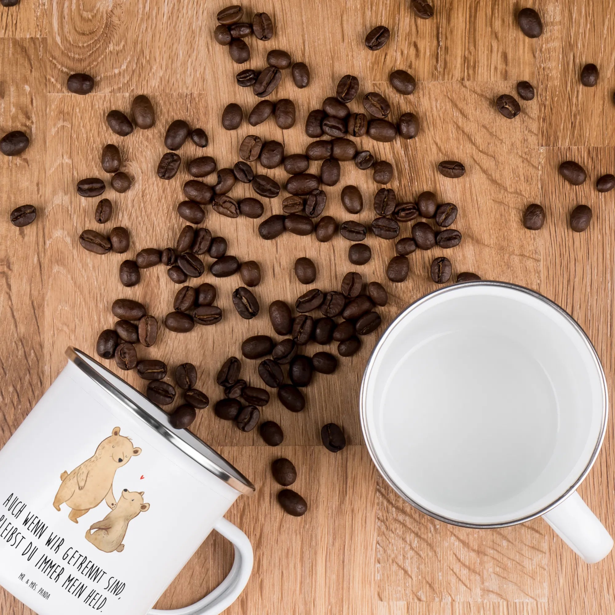 Camping Emaille Tasse Trennung von den Eltern Held Motivtasse, Teebecher, Campingbecher, reisetasse, wanderbecher, blechbecher, Emaille Tasse, Reisebecher, Emailletasse, Campingtasse, Tasse Emaille, metallbecher, emaillebecher, Kaffeepott, Teetasse, becher emaille, Pott, Blechtasse, Outdoor Tasse, Haferl, outdoortasse, wandertasse, Emaille Becher, Outdoor Becher, Dekoration, sprüche, zitate, spruch kollektion, inspiration, motivation, lebensweisheiten, geschenkideen, wanddeko, wohnaccessoires, sprüche sammlung, schöne sprüche, glück, liebe, freude, Lächeln, alltag verschönern, nachhaltige geschenke, Kreativ, Einzigartig, shopify, mr and mrs panda