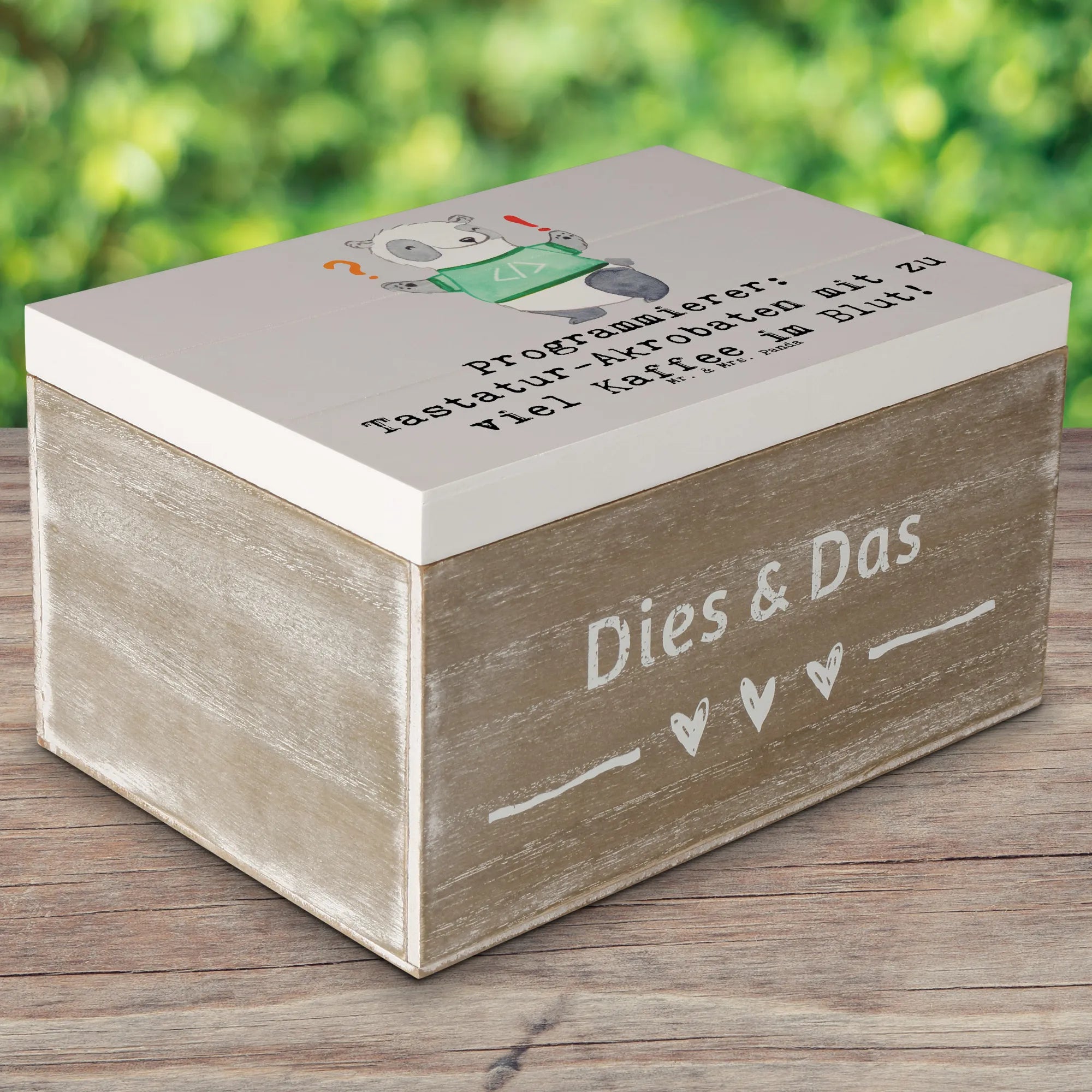 Holzkiste Programmierer Kaffeeheld fotokiste, fotobox, Holztruhe, Schatulle, Aufbewahrungsbox Holz, schatzkiste holz, Aufbewahrungstruhe, schmuckkiste, Kiste, Holzbox mit Deckel, schatztruhe, aufbewahrungskiste mit deckel, kiste holz, erinnerungsbox holz, truhe holz, schmuckbox, holzkästchen, Erinnerungsbox, Holzkiste, geschenkbox mit deckel, geschenkbox holz, Holzbox, Holzkiste mit Deckel, Box aus Holz, holzschatulle, box holz, Schatzkiste, Geschenkbox, Aufbewahrungskiste, Box, schmucktruhe, holzschachtel, Aufbewahrungsbox aus Holz, Holz Aufbewahrungsbox, geschenkkiste, Truhe, truhe mit deckel, Erinnerungskiste, Kiste mit Deckel, Geschenk, Firma, Jubiläum, Schenken, Mitarbeiter, Dankeschön, Danke, Beruf, Ausbildung, Abschied, Rente, Kollege, Kollegin, Arbeitskollege