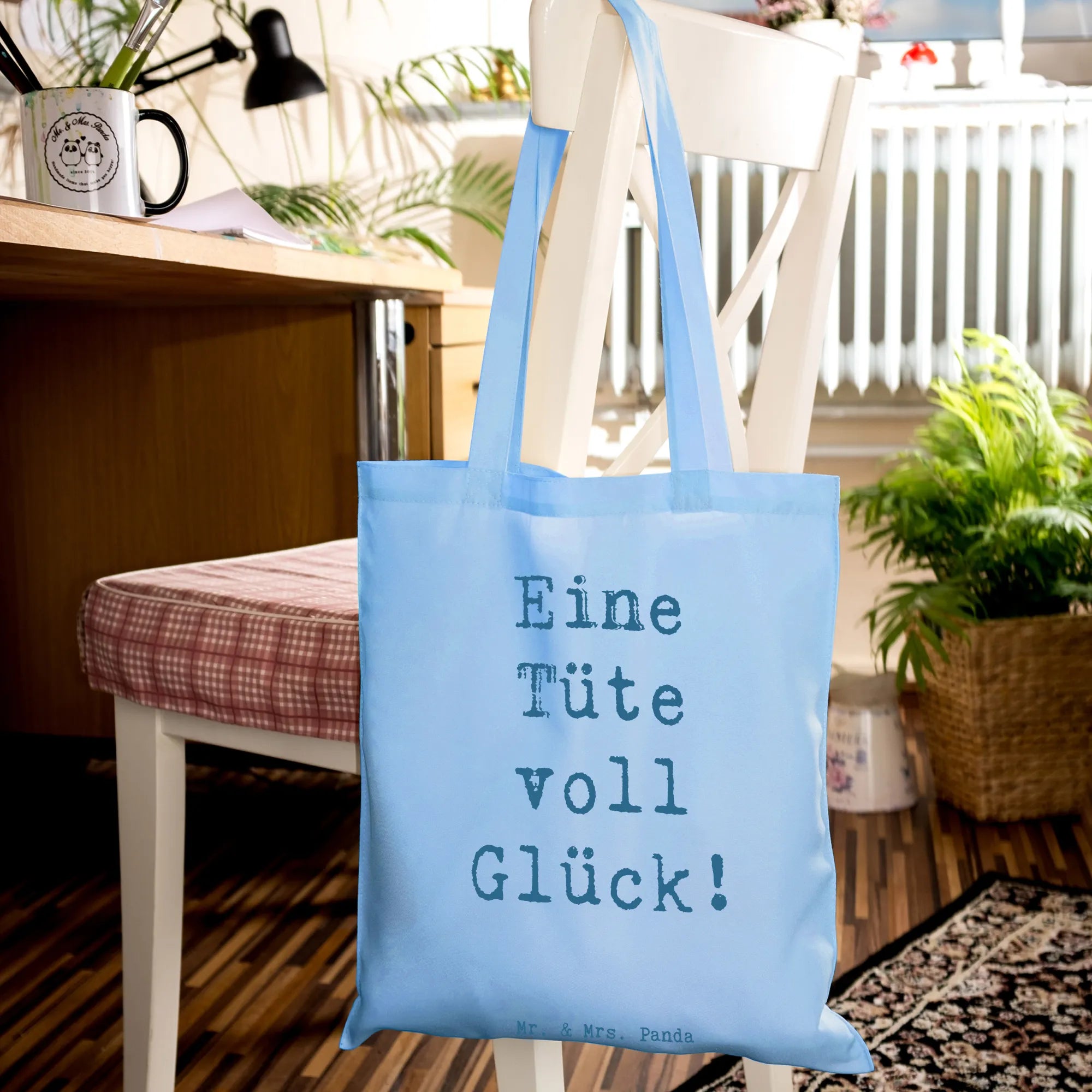 Tote bag Saying Eine Tüte voll Glück! Stofftasche, Henkeltasche, Baumwoll-Tragetasche, Unitasche, festival tasche, Einkaufstüte, Stoffbeutel, Jutetasche, Büchertasche, tragetasche baumwolle, studententasche, Shopping Tasche, Tasche, Tote Bag, Uni Tasche, tasche baumwolle, Tragetasche, freizeitbeutel, Laptoptasche, Baumwolltasche, umhängetasche baumwolle, canvas tasche, tragbeutel, Jutebeutel, baumwoll shopper, Schulbeutel, festivaltasche, textilbeutel, Baumwoll-Shopper, stofftasche baumwolle, umhängebeutel, Freizeittasche, beutel baumwolle, schultertasche baumwolle, Beutel, einkaufstasche baumwolle, einkaufsshopper, Stoff-Tragetasche, Schultasche, textiltasche, campus tasche, dokumententasche, Baumwollbeutel, universaltasche, totebag, Einkaufstasche, Alltagstasche, schulterbeutel, henkeltasche baumwolle, stoff shopper, sprüche sammlung, alltag verschönern, wohnaccessoires, shopify, wanddeko, nachhaltige geschenke, geschenkideen, sprüche, lebensweisheiten, Kreativ, motivation, mr and mrs panda, inspiration, Einzigartig, spruch kollektion, Dekoration, freude, zitate, liebe, Lächeln, glück, schöne sprüche