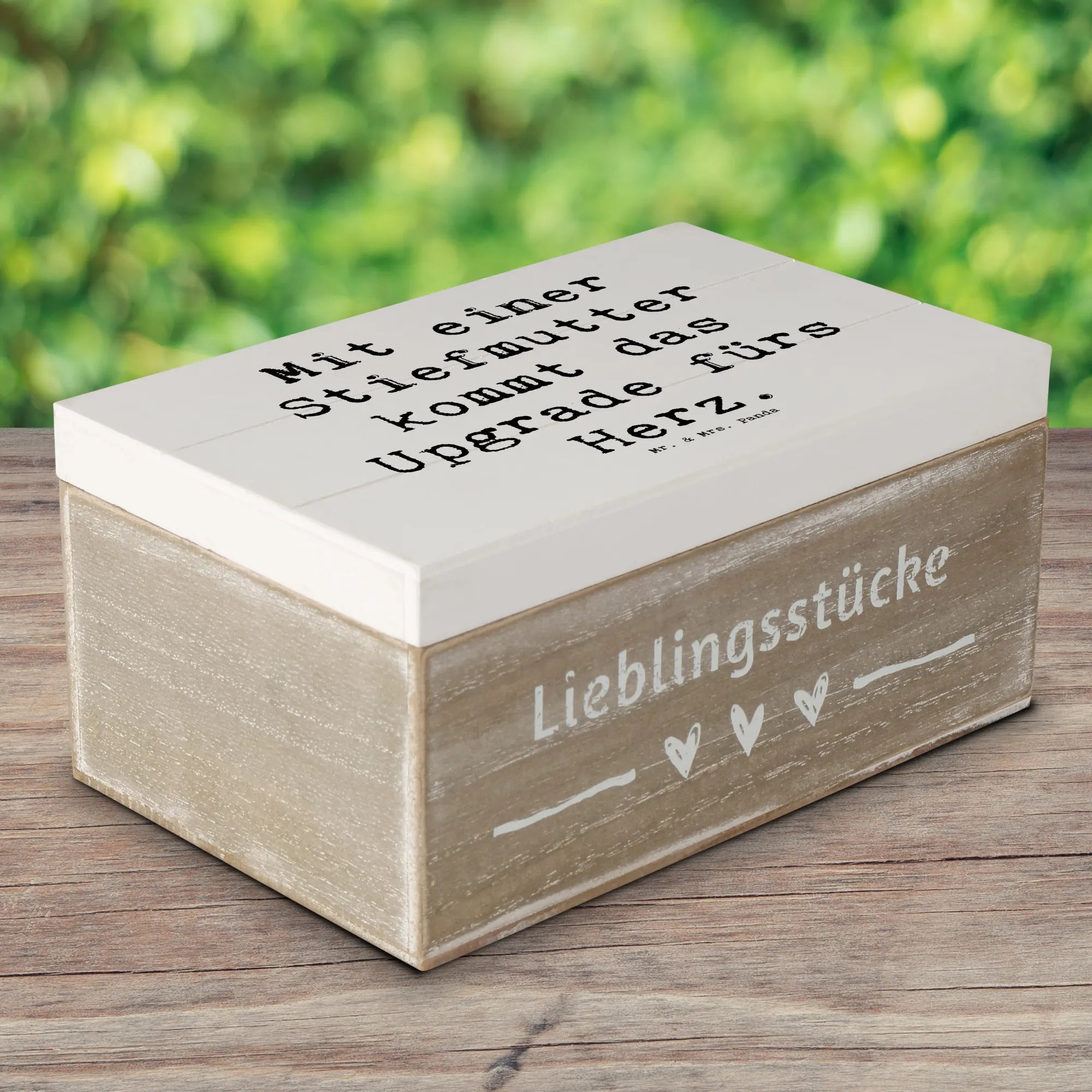 Holzkiste Spruch Herz Stiefmutter fotobox, Erinnerungsbox, Schatzkiste, schmuckkiste, Holztruhe, geschenkbox mit deckel, schmucktruhe, Aufbewahrungstruhe, holzkästchen, truhe mit deckel, Kiste, Geschenkbox, Aufbewahrungsbox Holz, fotokiste, schatztruhe, box holz, kiste holz, Holzbox mit Deckel, schatzkiste holz, schmuckbox, Box aus Holz, Box, Truhe, truhe holz, Kiste mit Deckel, holzschachtel, holzschatulle, geschenkbox holz, Schatulle, geschenkkiste, Holz Aufbewahrungsbox, aufbewahrungskiste mit deckel, Holzkiste, Aufbewahrungskiste, Holzkiste mit Deckel, Holzbox, Aufbewahrungsbox aus Holz, erinnerungsbox holz, Erinnerungskiste, Oma, Muttertag, Papa, Vatertag, Opa, Bruder, Schwester, Mama, Familie
