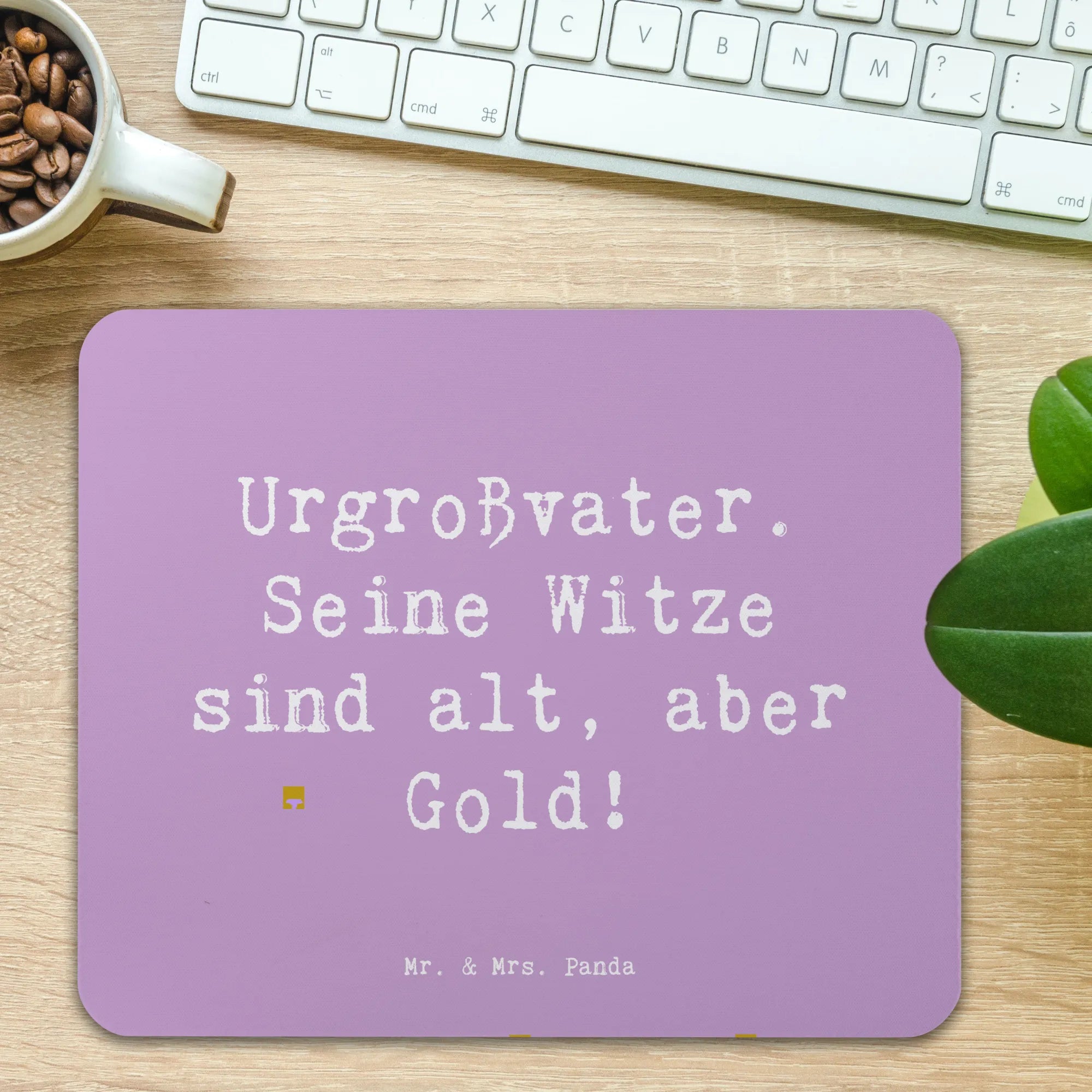 Mouse mat Saying Urgroßvater. Seine Witze sind alt, aber Gold! mousematte, Mausmatte, Mausunterlage, pc mousepad, pc mauspad, Mauspad, gummi mauspad, Mousepad, laptop mousepad, computer mousepad, Mouse Pad, computermatte, notebook mauspad, mauspad pc, pc mausunterlage, computer mauspad, mausteppich, mauspad laptop, laptop mauspad, Bruder, Papa, Oma, Opa, Mama, Muttertag, Familie, Vatertag, Schwester