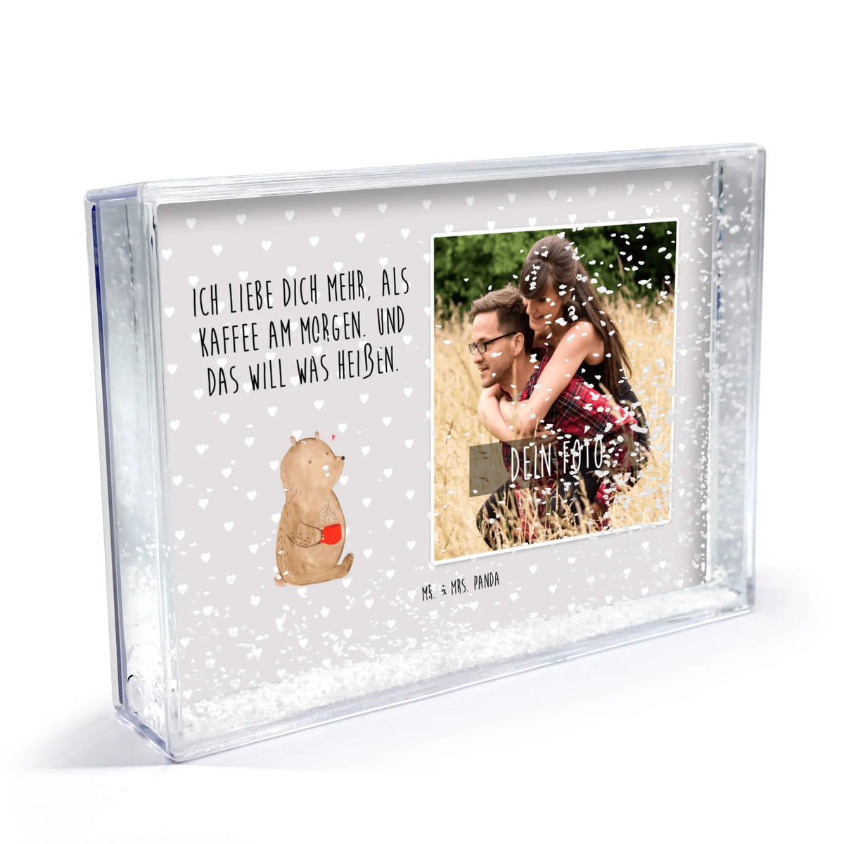 Shake Frame with Photo bear morning coffee Bilderrahmen mit eigenem Bild, Personalisierter Schneebilderrahmen Foto, Bilderrahmen mit Wunschfoto, Foto Schüttelrahmen, Acryl Schüttelrahmen mit Foto, Personalisierter Rahmen mit Foto, Acrylglas Schüttelrahmen mit Foto, Schüttelrahmen mit eigenem Bild, Schüttelrahmen mit deinem Foto, individueller Schüttelrahmen mit Foto, Schüttelrahmen eigenes Foto, Personalisierbarer Schüttelrahmen mit Foto, Foto Schüttelrahmen mit Schnee, Schüttelrahmen mit Bild, Fotobilderrahmen personalisiert, Bilderrahmen mit Foto, Bilderrahmen für eigene Fotos, Schneeschüttelrahmen mit Foto, Schüttelrahmen mit Wunschfoto, Foto Schüttelrahmen Acrylglas, Schüttelbilderrahmen mit Foto, Rahmen mit Foto, Bilderrahmen mit Foto zum Schütteln, Schüttelrahmen mit Foto personalisiert, Schüttelrahmen Wunschfoto, Fotorahmen mit eigenem Foto, Fotorahmen mit eigenem Bild, Personalisierter Fotorahmen, Schüttelrahmen mit Foto, Schüttelrahmen mit Tiefenwirkung und Foto, Fotorahmen zum Schütteln mit Foto, Schüttelrahmen Mr. & Mrs. Panda Foto, Rahmen mit eigenem Foto, Personalisierter Schüttelrahmen, Schüttelrahmen für persönliches Foto, Mr. & Mrs. Panda Schüttelrahmen mit Foto, Acryl Bilderrahmen mit Foto, Schüttelrahmen mit eigenem Foto, Fotoschüttelrahmen, Personalisierter Bilderrahmen, Personalisierbarer Fotorahmen mit Foto, Schüttelrahmen mit Foto und Schnee, Schneerahmen mit Foto personalisiert, Personalisierbarer Bilderrahmen mit Foto, Fotorahmen mit Wunschfoto, Freundin, Freund, Liebe, Liebesgeschenk, Jahrestag, Verlobung, Partner, Ehemann, Ehefrau, Heiraten, Heiratsantrag, Hocheitstag, für Ehemann, Geschenk für Partner, Geschenk für Freundin, Hochzeitstag, Mitbringsel, Valentinstag, Geschenk für Frauen, für Männer, Liebesbeweis