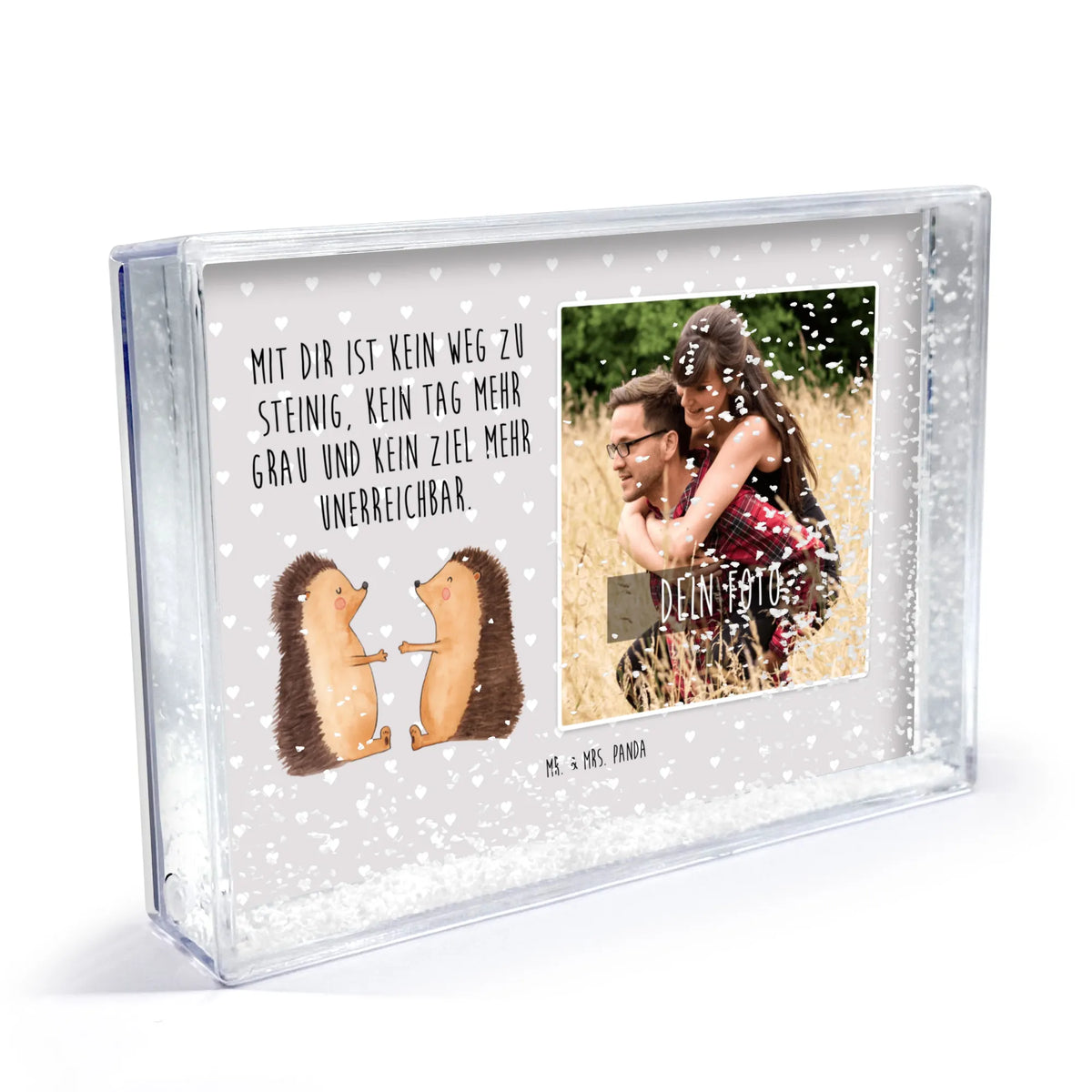 Shake Frame with Photo Hedgehogs in love Personalisierter Rahmen mit Foto, Mr. & Mrs. Panda Schüttelrahmen mit Foto, Schüttelrahmen für persönliches Foto, Fotorahmen mit eigenem Foto, Schüttelrahmen mit Bild, Schüttelrahmen mit Tiefenwirkung und Foto, Personalisierter Schüttelrahmen, Rahmen mit eigenem Foto, Fotobilderrahmen personalisiert, Schüttelrahmen mit deinem Foto, Fotorahmen zum Schütteln mit Foto, Fotorahmen mit Wunschfoto, Schüttelrahmen mit eigenem Foto, Schüttelrahmen eigenes Foto, individueller Schüttelrahmen mit Foto, Personalisierter Bilderrahmen, Personalisierbarer Bilderrahmen mit Foto, Personalisierter Schneebilderrahmen Foto, Fotorahmen mit eigenem Bild, Bilderrahmen mit eigenem Bild, Personalisierbarer Fotorahmen mit Foto, Schüttelrahmen mit Wunschfoto, Personalisierbarer Schüttelrahmen mit Foto, Schüttelrahmen mit Foto und Schnee, Schüttelbilderrahmen mit Foto, Schüttelrahmen Mr. & Mrs. Panda Foto, Schneerahmen mit Foto personalisiert, Schneeschüttelrahmen mit Foto, Bilderrahmen für eigene Fotos, Schüttelrahmen mit eigenem Bild, Personalisierter Fotorahmen, Bilderrahmen mit Foto zum Schütteln, Rahmen mit Foto, Foto Schüttelrahmen Acrylglas, Schüttelrahmen Wunschfoto, Foto Schüttelrahmen, Bilderrahmen mit Foto, Foto Schüttelrahmen mit Schnee, Schüttelrahmen mit Foto personalisiert, Acryl Schüttelrahmen mit Foto, Fotoschüttelrahmen, Acryl Bilderrahmen mit Foto, Acrylglas Schüttelrahmen mit Foto, Schüttelrahmen mit Foto, Bilderrahmen mit Wunschfoto, Freundin, Freund, Liebe, Liebesgeschenk, Jahrestag, Verlobung, Partner, Ehemann, Ehefrau, Heiraten, Heiratsantrag, Hocheitstag, Verlobt, Hochzeitstag, Verliebt, Verheiratet, Geschenk, Liebesbeweis, Hochzeit, Igel