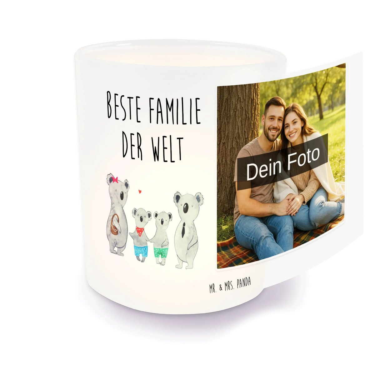 Personalisiertes Foto Windlicht Koala Familie zwei Windlicht Mit Eigenem Foto, Foto im Glas, Teelicht Glas mit Foto, Foto Laterne, Fototeelicht, Laterne mit Foto, Windlicht mit Fotodruck, Glas Mit Eigenem Foto, Kerzenglas mit Foto, Teelicht mit Bild, Fotolaterne, Windlicht mit Foto, Teelicht mit Foto, Teelichtglas mit Bild, Foto Teelichthalter, Foto auf Glas, Foto Windlicht, Teelichthalter mit Bild, Windlicht mit Bild, Fotogeschenk Windlicht, Fotogeschenk Teelicht, Teelichthalter mit Foto, Foto Teelicht, Teelichthalter mit Wunschfoto, Laterne mit eigenem Foto, Teelichtglas mit Foto, Glas mit Foto, Muttertag, Vatertag, Mama, Papa, Oma, Opa, Familie, Schwester, Bruder, Beste Familie, Familienzeit, Koala, Lieblingsfamilie, Familienleben, Koalabär, Koalafamilie