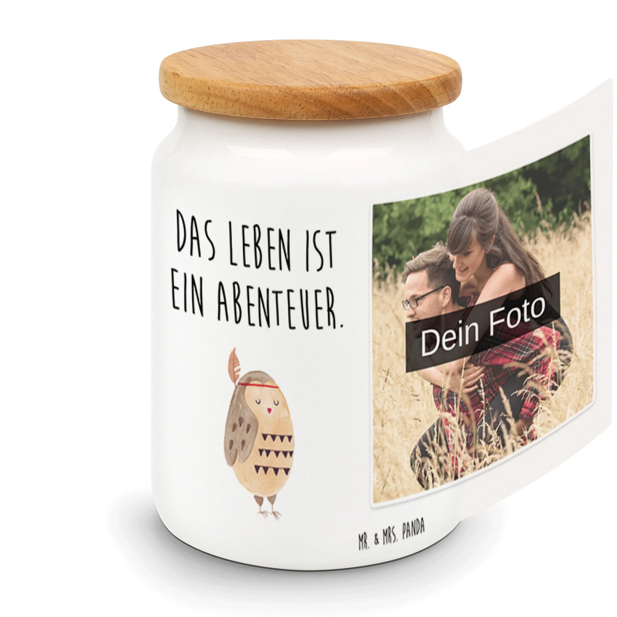 Personalisierte Foto Vorratsdose Eule Federschmuck Fotodruck Keksdose, Foto Vorratsdose, Küchenbox Mit Bild, Vorratsdose Mit Bild, Keramikdose Foto, Dose mit Fotodruck, Personalisierte Keksdose Foto, Vorratsdose Bedrucken Lassen, Gebäckdose mit Foto, Foto Keksdose, Keksdose mit Foto, Foto Plätzchendose, Fotodose mit Deckel, Fotogeschenk Keksdose, Foto Gebäckdose, Vorratsdose Mit Foto, Fotogeschenk Dose, Keramikdose mit Bild, Dose mit Foto, Personalisierte Fotodose, Fotodose, Foto Dose, Keksdose personalisiert Foto, Keksdose Bild, Personalisierte Keksdose, Dose Bild bedrucken, Vorratsdose Foto, Eule, Reisespruch, Dekoration, Das Leben Ist Ein Abenteuer, Federschmuck, Eule Deko, Owl