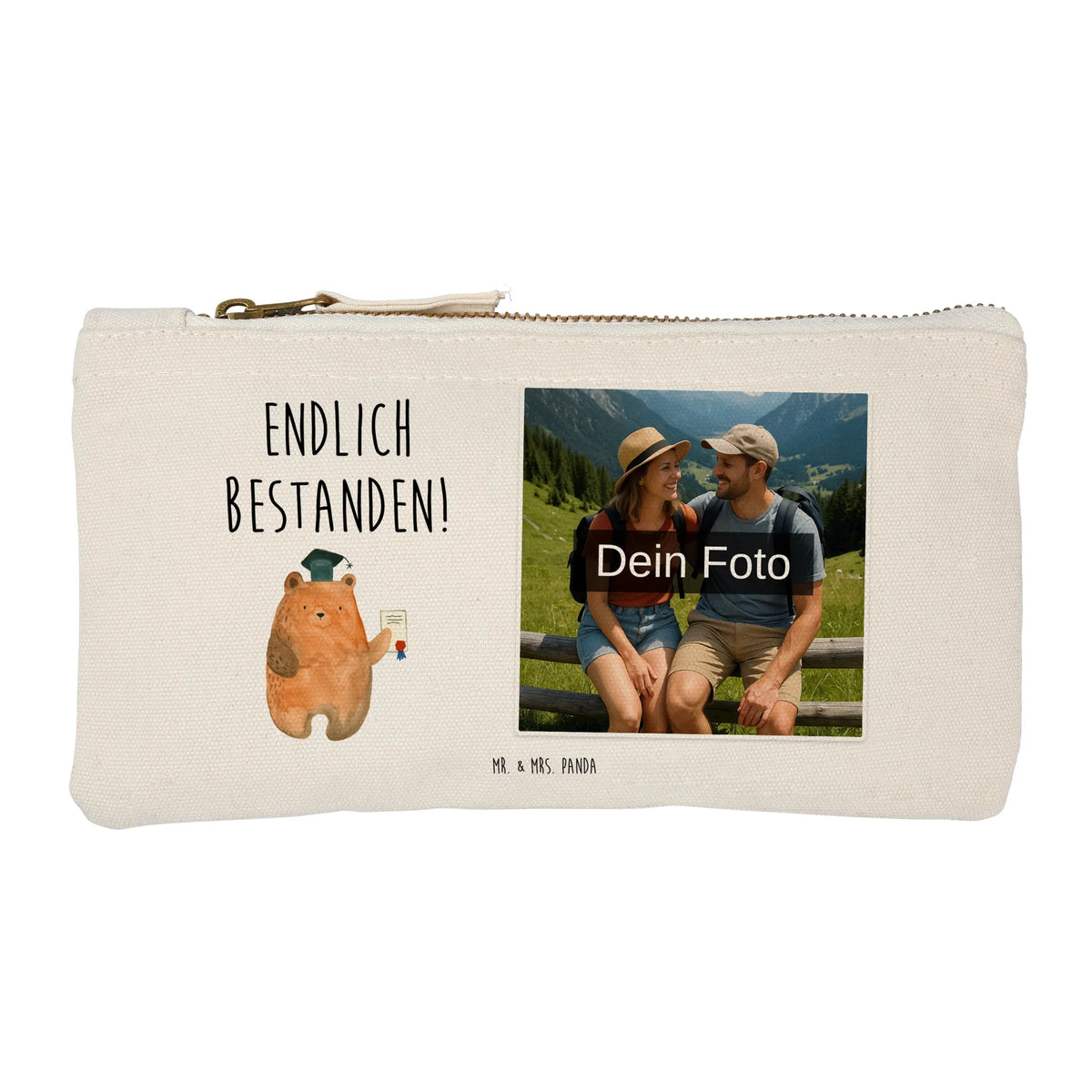 Personalisierte Foto Schminktasche Bär Prüfung Aufbewahrung Für Schminke Mit Foto, Schminktasche Zum Aufhängen Mit Bild, Schminktasche Mit Reißverschluss Und Foto, Schminktasche Reise Mit Foto, Schminktasche Stoff Mit Eigenem Foto, Schminktasche Nachhaltig Mit Bild, Schminktäschchen Mit Bild, Personalisierte Schminktasche Mit Foto, Schminktasche Mit Eigenem Bild, Reise-Kosmetiktasche Mit Eigenem Motiv, Stiftetasche Mit Eigenem Foto, Kosmetiktasche Für Handtasche Mit Foto, Schminktasche Für Unterwegs Mit Foto, Schminktasche Tiermotiv Mit Eigenem Bild, Schminktasche Klein Mit Foto, Schminktasche Groß Mit Bild, Schminktasche Blumen Mit Foto, Schminktasche Mit Fächern Und Bild, Kosmetiktasche Organizer Mit Foto, Schminktasche Geschenk Mit Foto, Stifteaufbewahrung Mit Bild, Schminkbeutel Mit Fotodruck, Schminktasche Mit Muster Und Foto, Schminktasche Mit Wunschfoto, Kosmetiktasche Zum Mitnehmen Mit Bild, Schminktasche Leder Mit Fotodruck, Make-Up Tasche Mit Foto, Schminktasche Für Teenager Mit Bild, Personalisierte Foto Schminktasche, Kosmetiktasche Damen Mit Bild, Teddy, Bär, Teddybär, Prüfung Bestanden, Zeugnis, Abitur, Abschluss, Abschlusszeugnis, Prüfungen