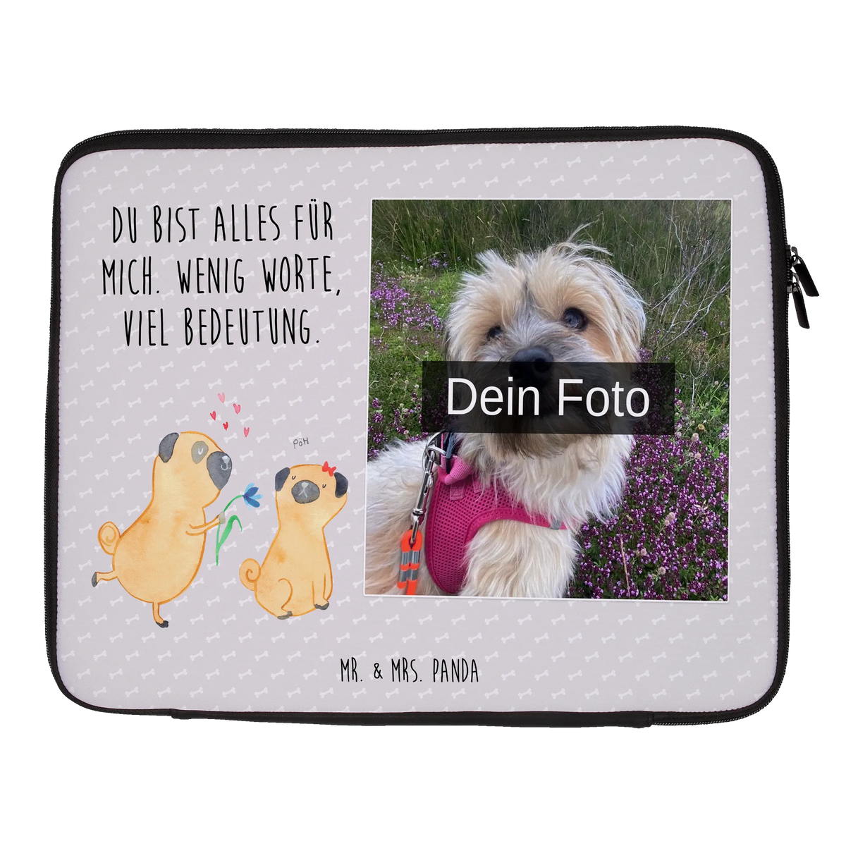 Personalisierte Foto Notebook Tasche Mops Verliebt Foto Laptop Tasche, Wasserfeste Notebooktasche Mit Wunschfoto, Laptoptasche mit Foto, Laptoptasche mit eigenem Foto, Laptoptasche mit Bild, Laptoptasche Mit Fotodruck, Notebooktasche mit eigenem Foto, Sprüche, Hund, Hunderasse, Hundebesitzer, Hundemotiv, Haustier, Tierliebhaber, Geschenk Freund, Hundeliebe, Partner, Mops, Verliebt, Liebe, Liebesspruch. Verlobt, Möpse