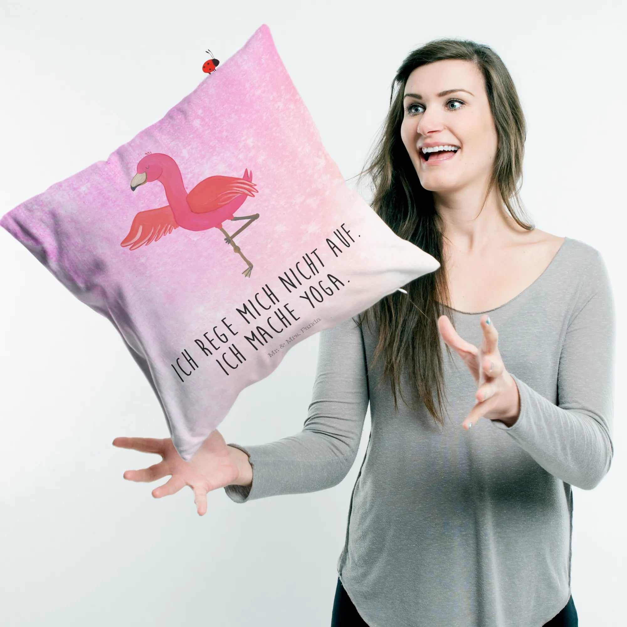 40x40 poduszka Flamingo joga Panda Kissen, Mikrofaser Kissen, Deko Kissen, Kuschelkissen, couch kissen, wurfkissen, Kissen 40x40, mikrofaser zierkissen, Sofa Kissen, zier kissen, mikrofaser dekokissen, Lounge Kissen, Motivkissen, Bedrucktes Kissen, kissen mikrofaser, wohnzimmer kissen, 40 X 40 Kissen, Dekokissen Sofa, kissen für couch, mikrofaser sofakissen, Couchkissen, Kleines Kissen, zierkissen 40x40, Wohnzimmerkissen, Kopfkissen 40x40, Polster, kuschelkissen 40x40, 40x40 kissen, Dekokissen, kissen bedruckt, kissen für sofa, Sofakissen, Dekokissen 40x40, couchkissen 40x40, flauschkissen, Polsterkissen, Weiches Kissen, Sofakissen 40x40, mikrofaser kopfkissen, kissen 40 x 40, Gemütliches Kissen, Kuschel Kissen, Zierkissen, Flamingo, Entspannung, Yoga-Übung, Vogel, Ärger, Yoga, Achtsamkeit, Tiefenentspannung, Namaste, Aufregen